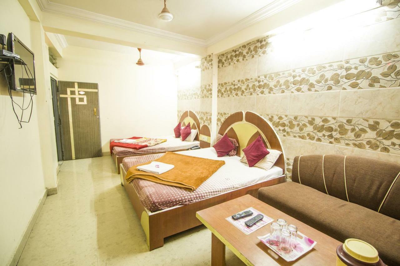 Hotel Gujarat Palace Ujjain Zewnętrze zdjęcie
