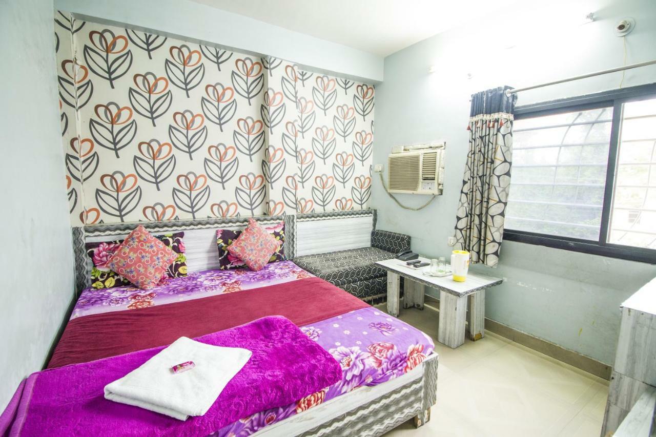 Hotel Gujarat Palace Ujjain Zewnętrze zdjęcie
